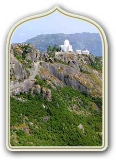 Guru Shikhar monumenti mount-abu