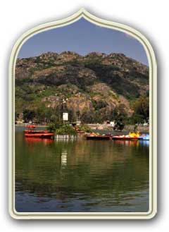 Nakki Lake monumenti mount-abu Rajasthan